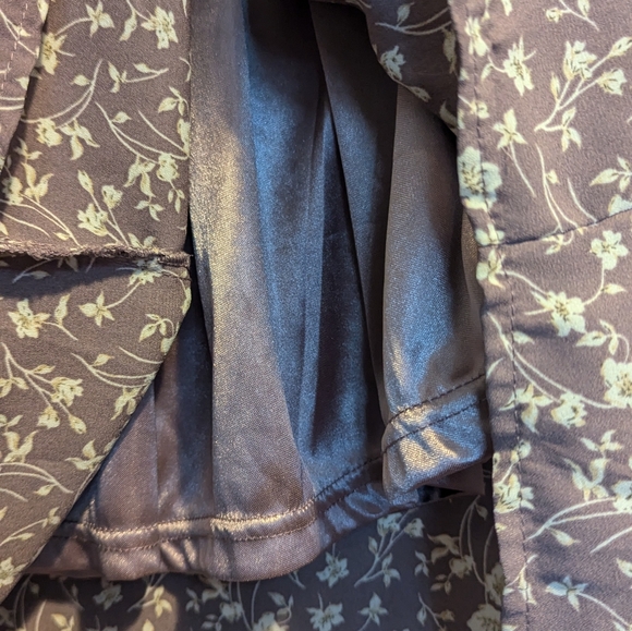 GRL Lavender Floral Dress Size Large - Picture 6 of 8